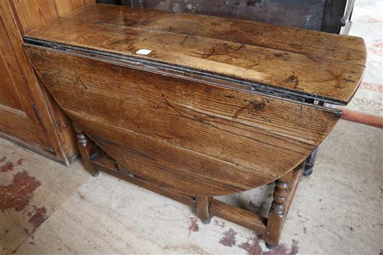 A mid 18th century oak gateleg table, W.3ft 10in. D.4ft 8in. H.2ft 4in.